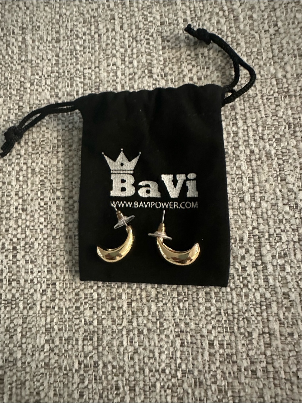 New BaVi Gold Crescent Moon Stud Earrings